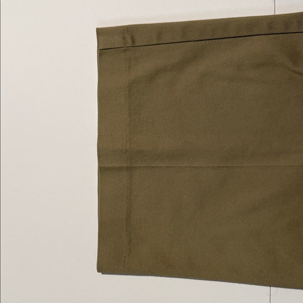 Roundtree & Yorke Tan Chinos - Picture 4 of 6
